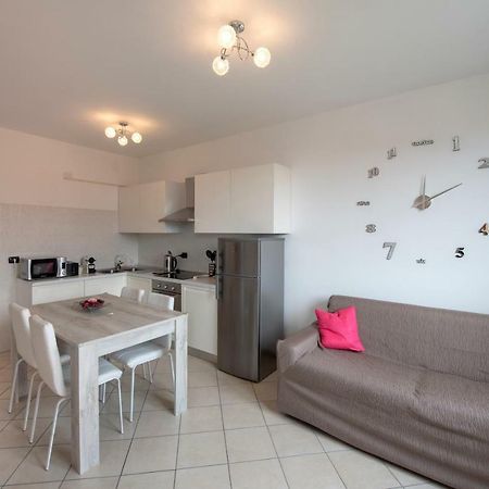 Be Lake Apartment บาเวโน ภายนอก รูปภาพ