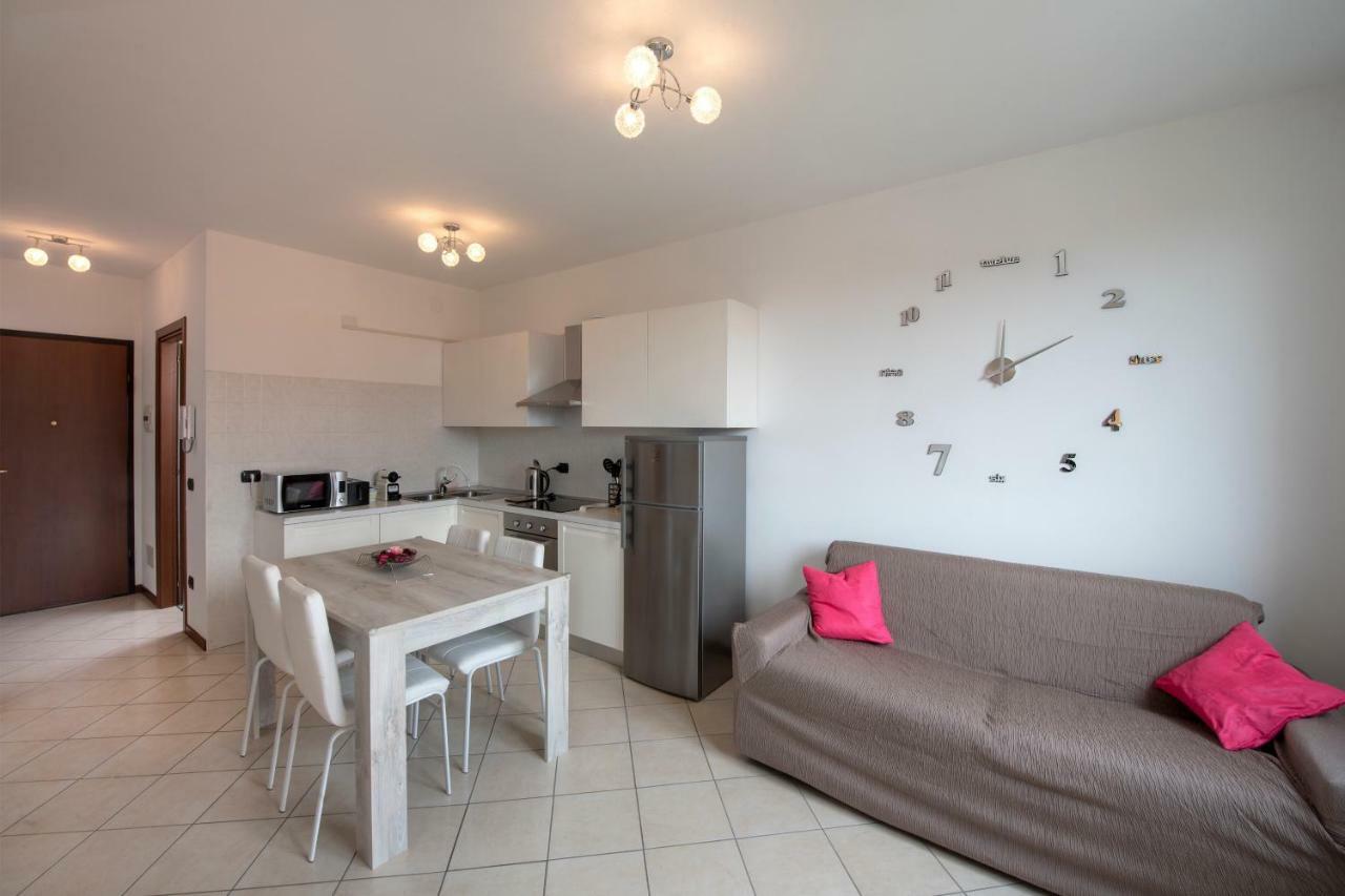 Be Lake Apartment บาเวโน ภายนอก รูปภาพ